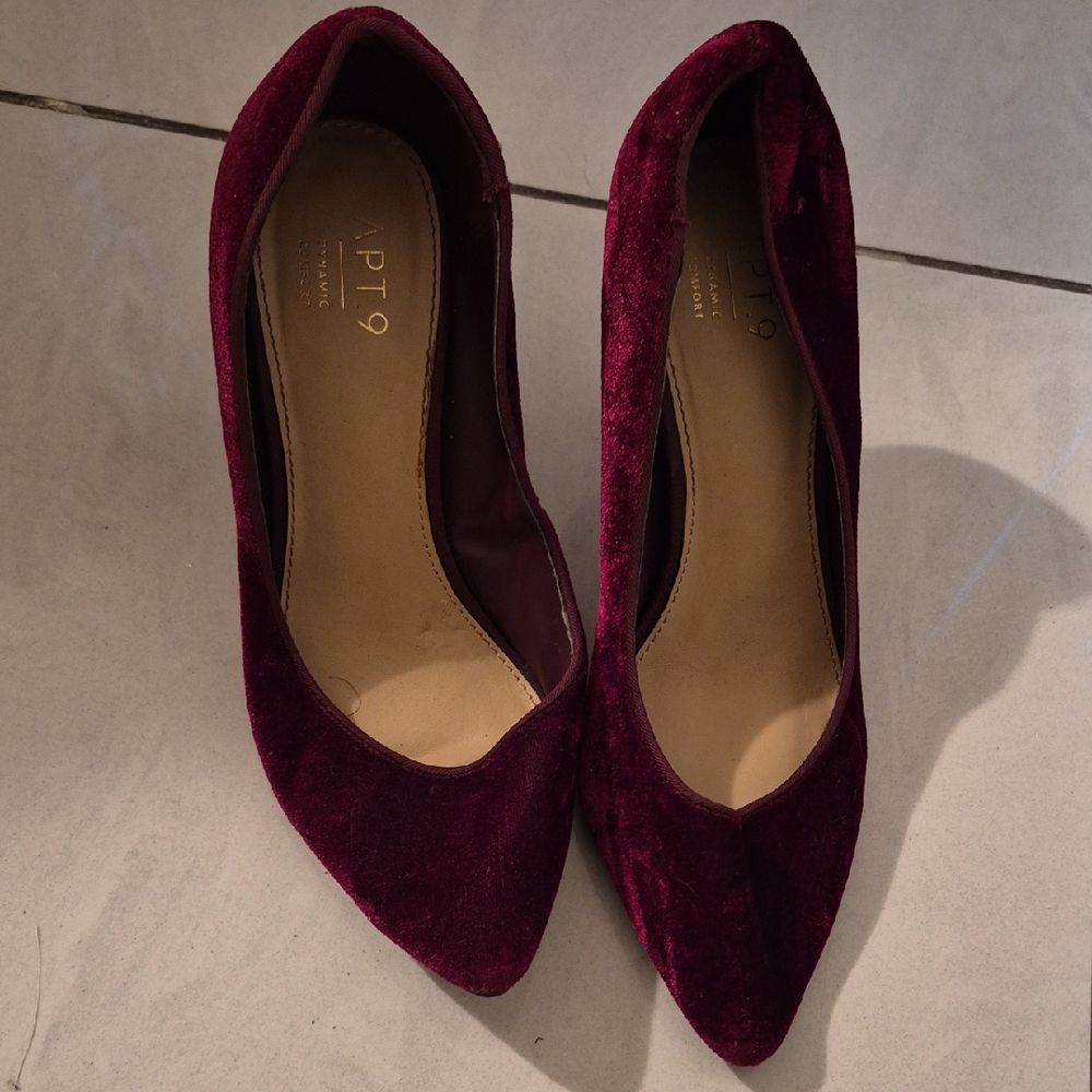 Apt. 9 Women's Deep Burgundy Velvet Pointed-Toe Heels
